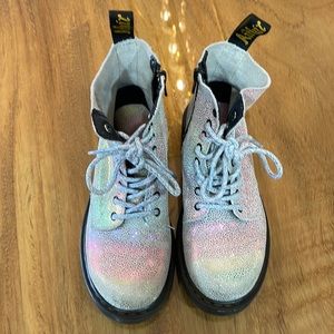 Dr. Martens. Kids iridescent lace up boot.